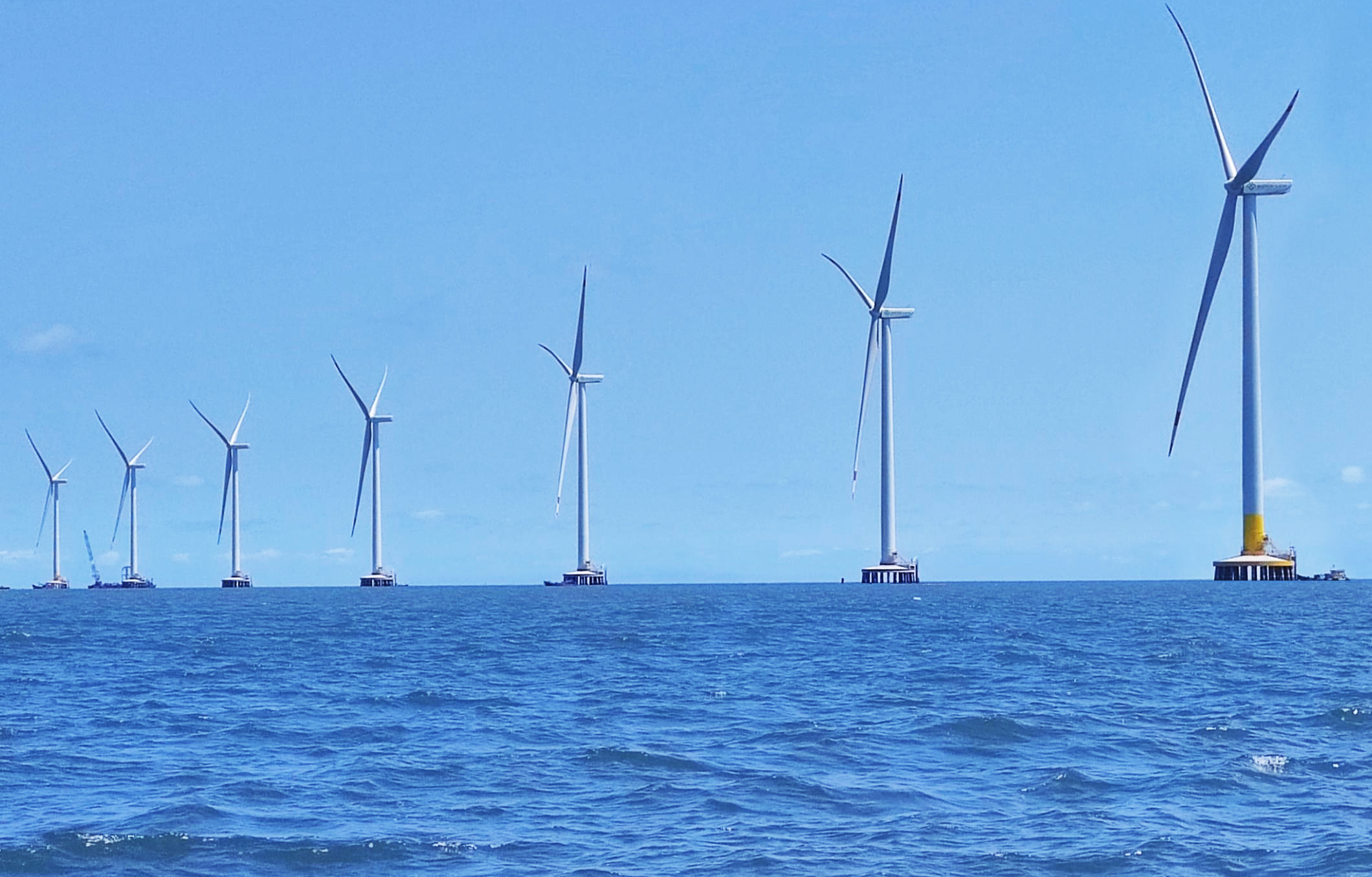 提前1個月，威尼斯9499登錄入口股份首個&ldquo;雙海&rdquo;項目完成吊裝