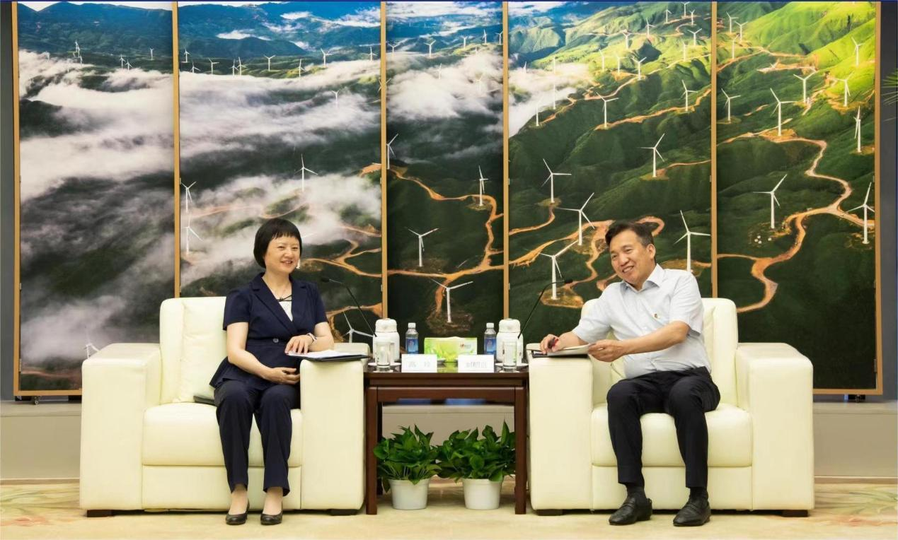 高玲拜訪國(guó)家電投黨組書(shū)記、董事長(zhǎng)劉明勝